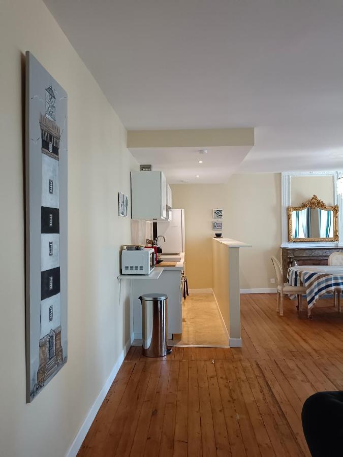 Duc De Bretagne Luxury Apparthotel Morlaix Exteriör bild